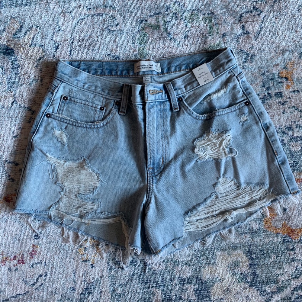 Abercrombie Curve Love Mid Rose Boyfriend Short
